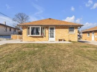 4389 S Iowa Ave, Saint Francis, WI 53235