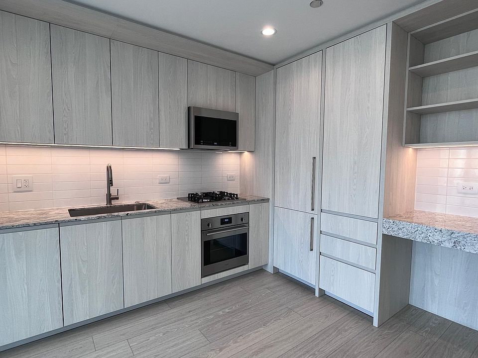 1st image of 350 N Halsted St #A