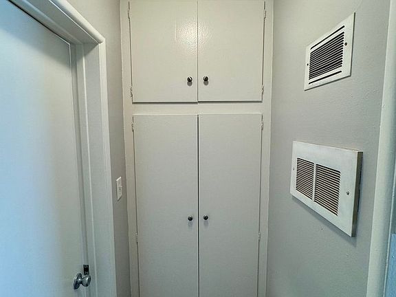 5th image of 2225 San Anseline Ave #4