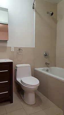 Rented by DYNAMIC REALTY OF NEW YORK CORP | media 21