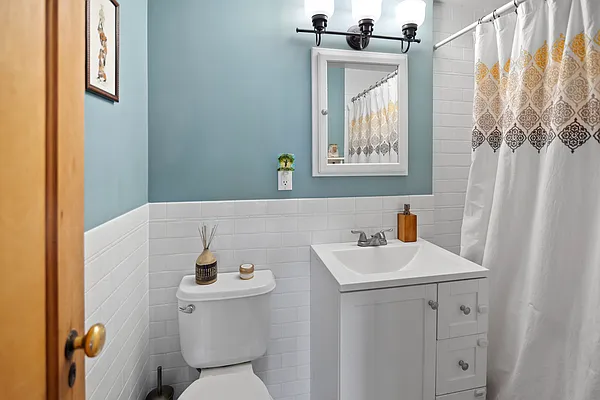 Sold by HomeDax Real Estate | media 22