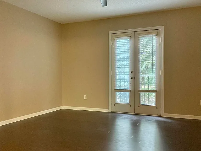 13715 Richmond Park Dr #704 — Photo 6