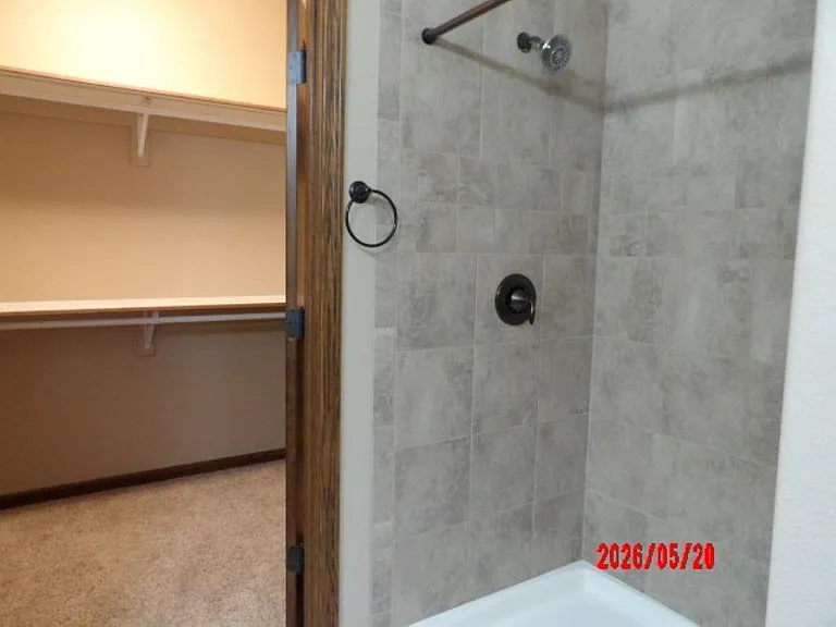 1106 Sandstone Dr — Photo 16