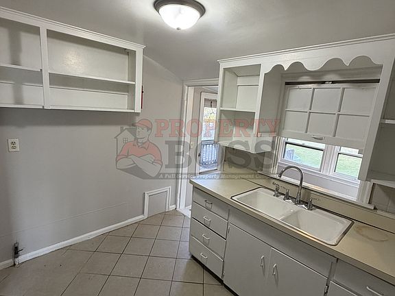 5th image of 6901 Connecticut St Floor 2