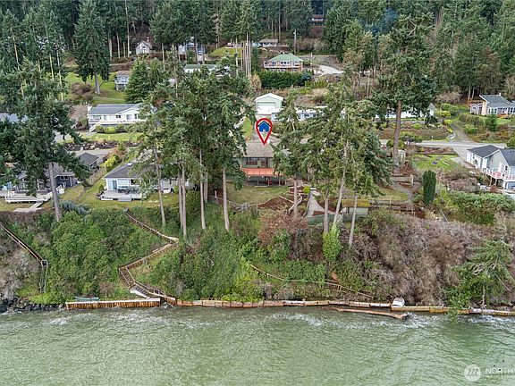 2nd image of 352 Marine Drive