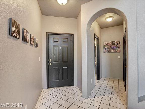 4th image of 9412 Deer Lodge Ln
