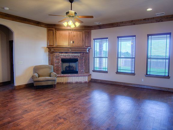 5th image of 3116 Venice Ct