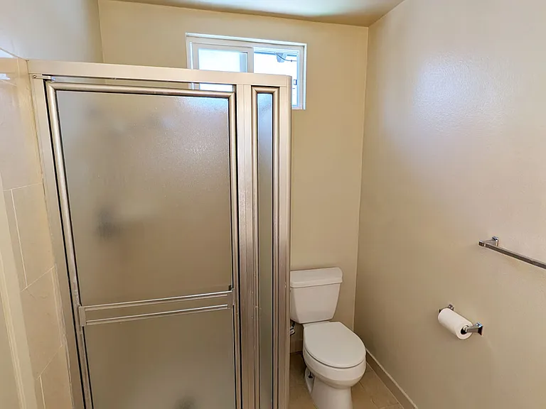 520 N Huntington Ave #B — Photo 8