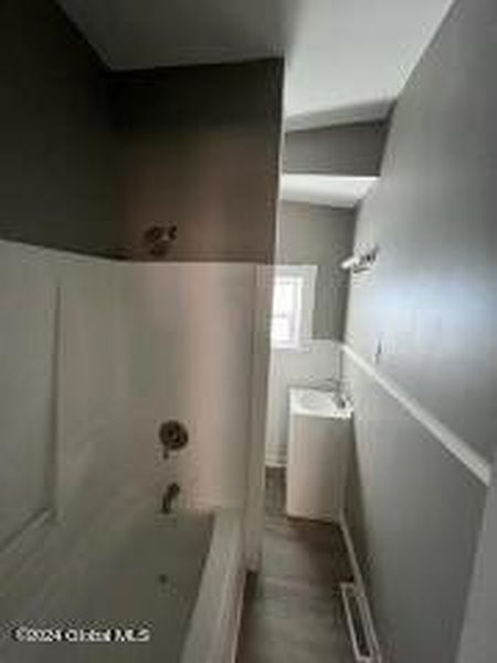 5th image of 540 Paige Street