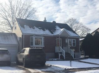 202 Nedellec Dr, Saddle Brook, NJ 07663