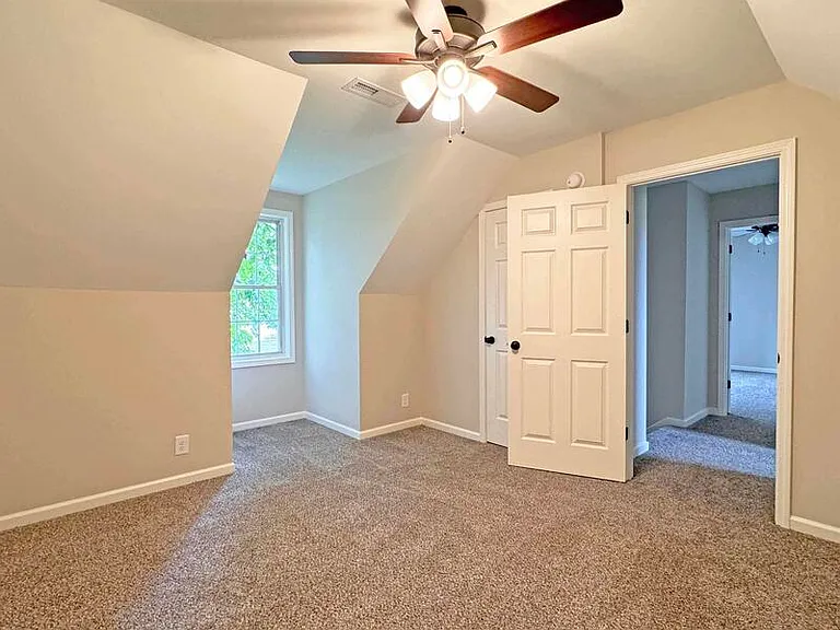 289 Ballygar Ct — Photo 12