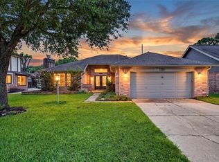758 Rolling Mill Dr, Sugar Land, TX 77498
