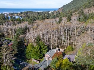 9460 NE 18th Ave, Rockaway Beach, OR