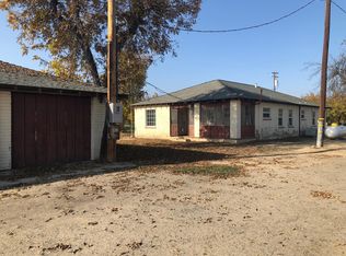 10653 Denver Ave, Laton, CA 93242