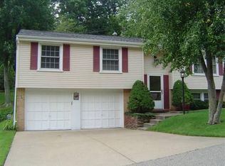 8 Baytree Dr, Wheeling, WV 26003