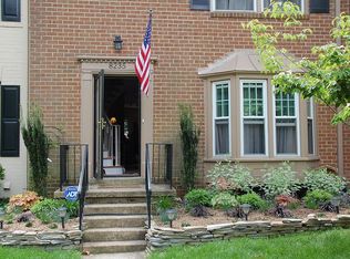 8235 Forrester Blvd, Springfield, VA 22152