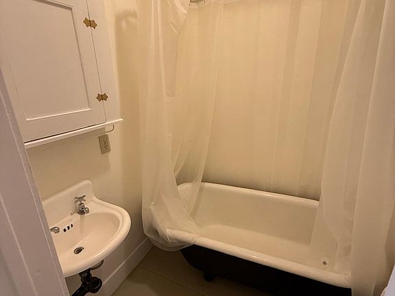 3rd image of 1032 Albany St APT 3