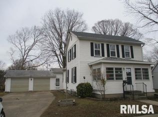 313 N High St, Lacon, IL 61540