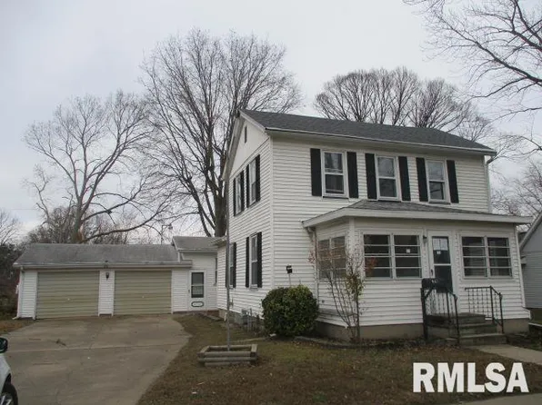 313 N High St, Lacon, IL 61540