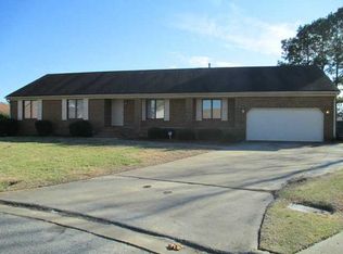 405 Ivy Ct, Chesapeake, VA 23325