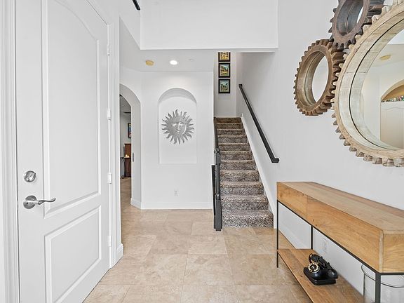 2nd image of 5580 NE Trieste Terrace