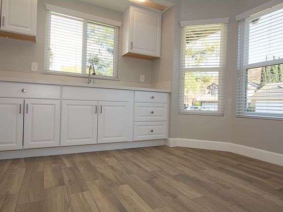 3rd image of 12032 Weeping Willow Ln