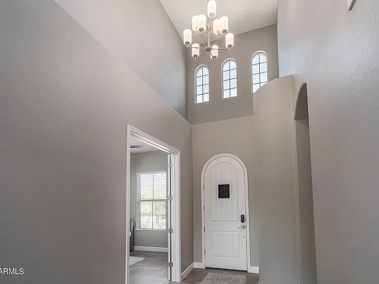 12329 S 179th Ave — Photo 3
