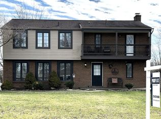 3046 Investors Rd, Washington, PA 15301