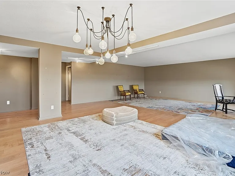 13900 Shaker Blvd #1012 — Photo 5