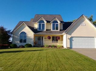 6626 Whitehorse Ave, Kalamazoo, MI 49048