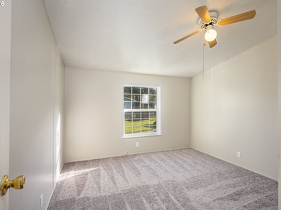 2nd image of 47757 Fairy Glen Dr
