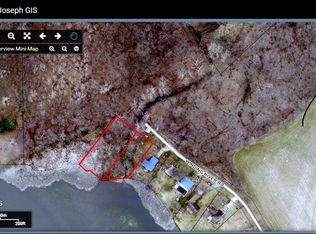 66991 Winding River Rd, Constantine, MI 49042