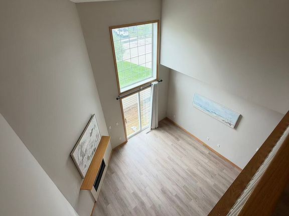 4th image of 17593 Hackberry Ct