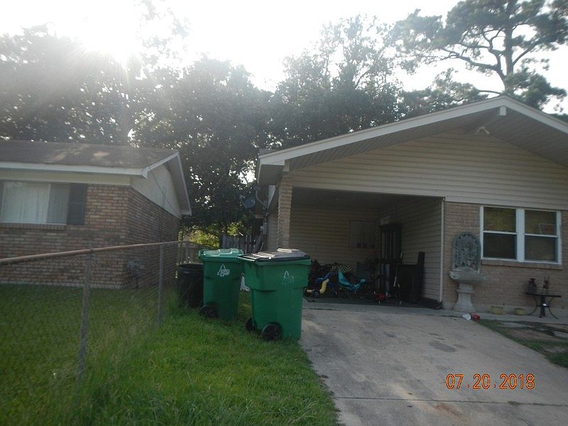 2nd image of 3727 Brookwood Dr