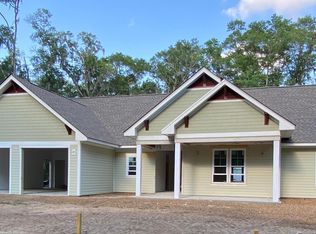 43 Fiddler Dr, Beaufort, SC 29907