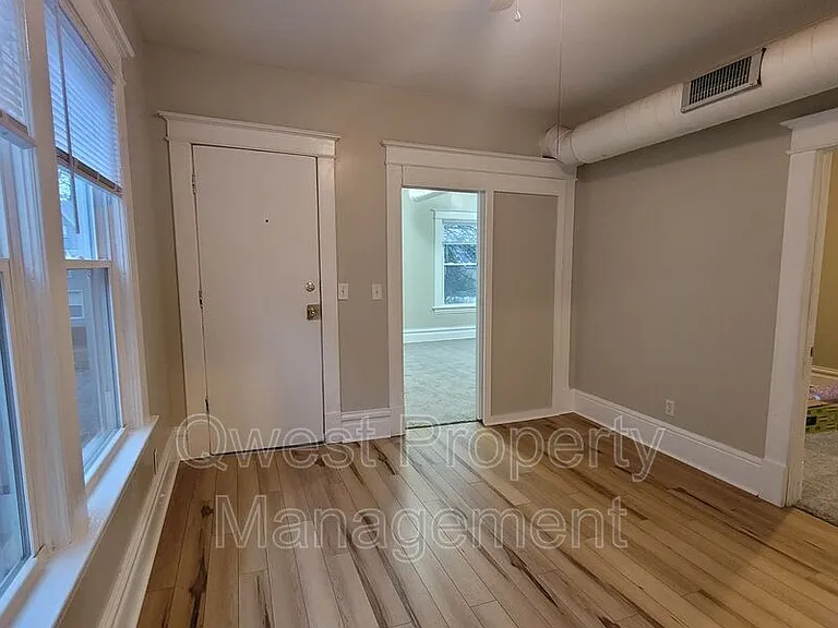 46 National Ave SW — Photo 3