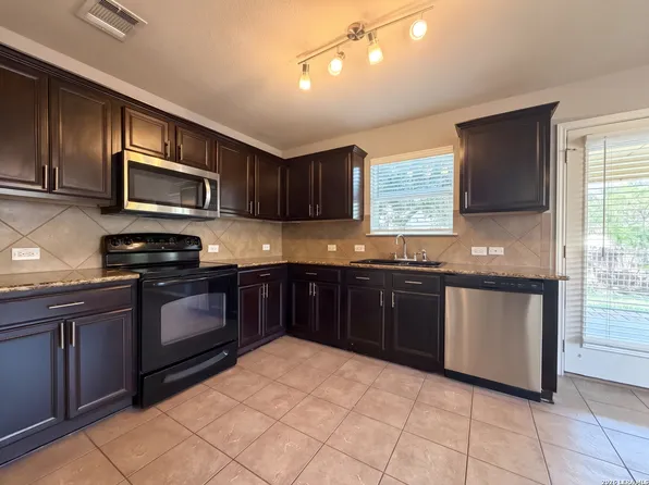 2535 FAYETTE DR, New Braunfels, TX 78130
