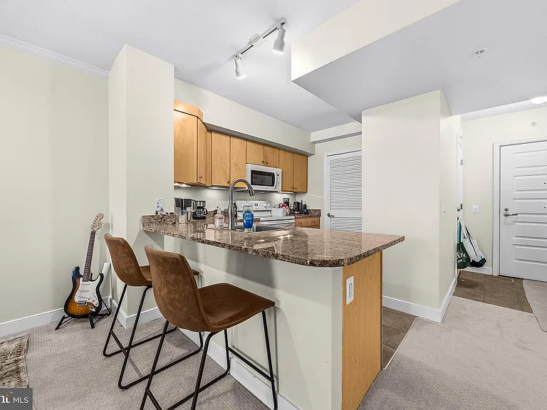 631 D St NW #336 — Photo 10
