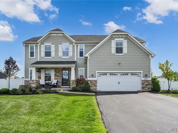 6410 Beach Dr, Lockport, NY 14094