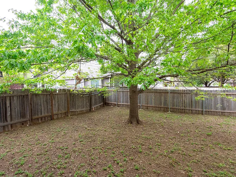 10509 Wylie Dr #338 — Photo 32