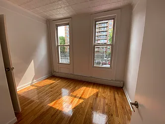 Rented by Premier Metro Realty Corp