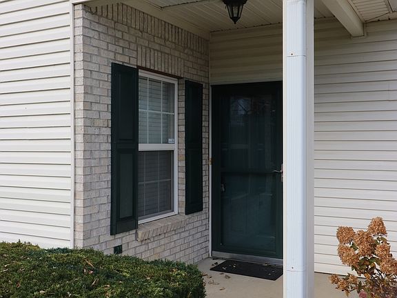 3rd image of 1128 Topp Creek Dr