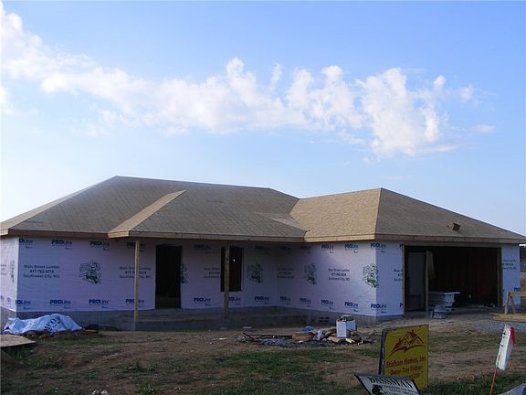 2nd image of 303 Lion Dr N