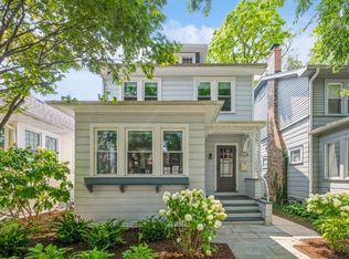 1030 Cleveland St, Evanston, IL 60202