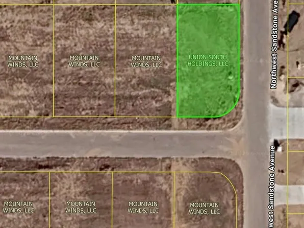 201 NW Locust Ave, Cache, OK 73527
