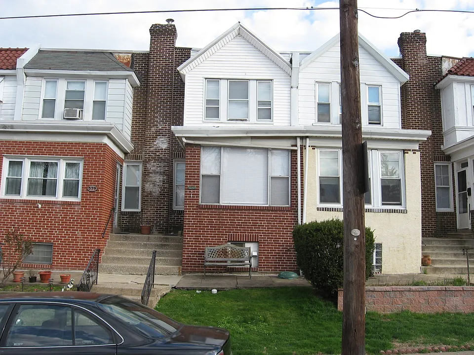 577 Green Ln