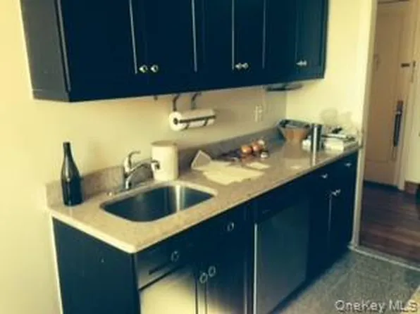 43-33 48th Street image 10 of 14