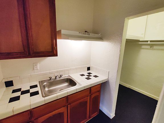 3rd image of 6731 Leland Way #3wnkmdqst