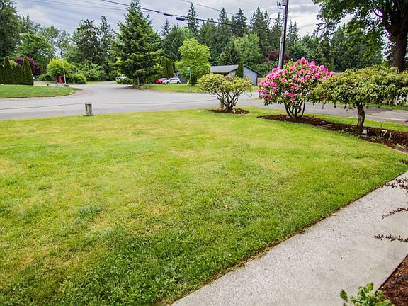 4th image of 8314 36th Ave NE