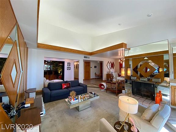 3rd image of 2487 El Paseo Cir
